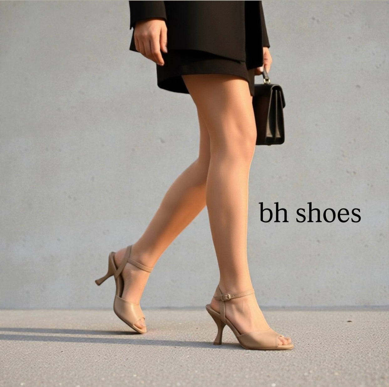 ‘Lugano-Sandalo pelle; punta aperta con design minimal pulito e moderno dal colore nude intenso -Dalla Linea_BH shoes contemporary