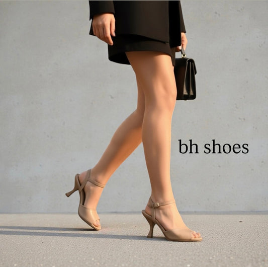 ‘Lugano-Sandalo pelle; punta aperta con design minimal pulito e moderno dal colore nude intenso -Dalla Linea_BH shoes contemporary