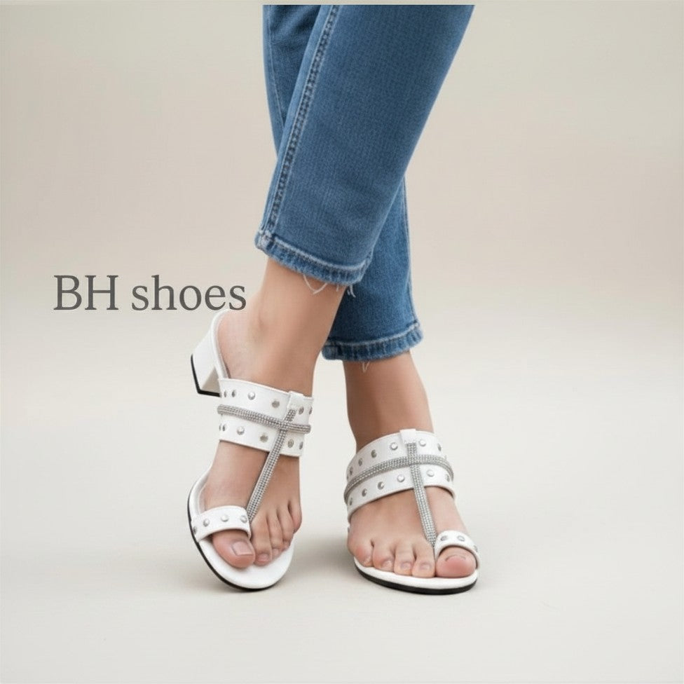 Sandalo tacco basso di Pelle Bianco con dettagli strass Oro