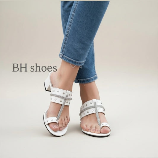 Sandalo tacco basso di Pelle Bianco con dettagli strass Oro