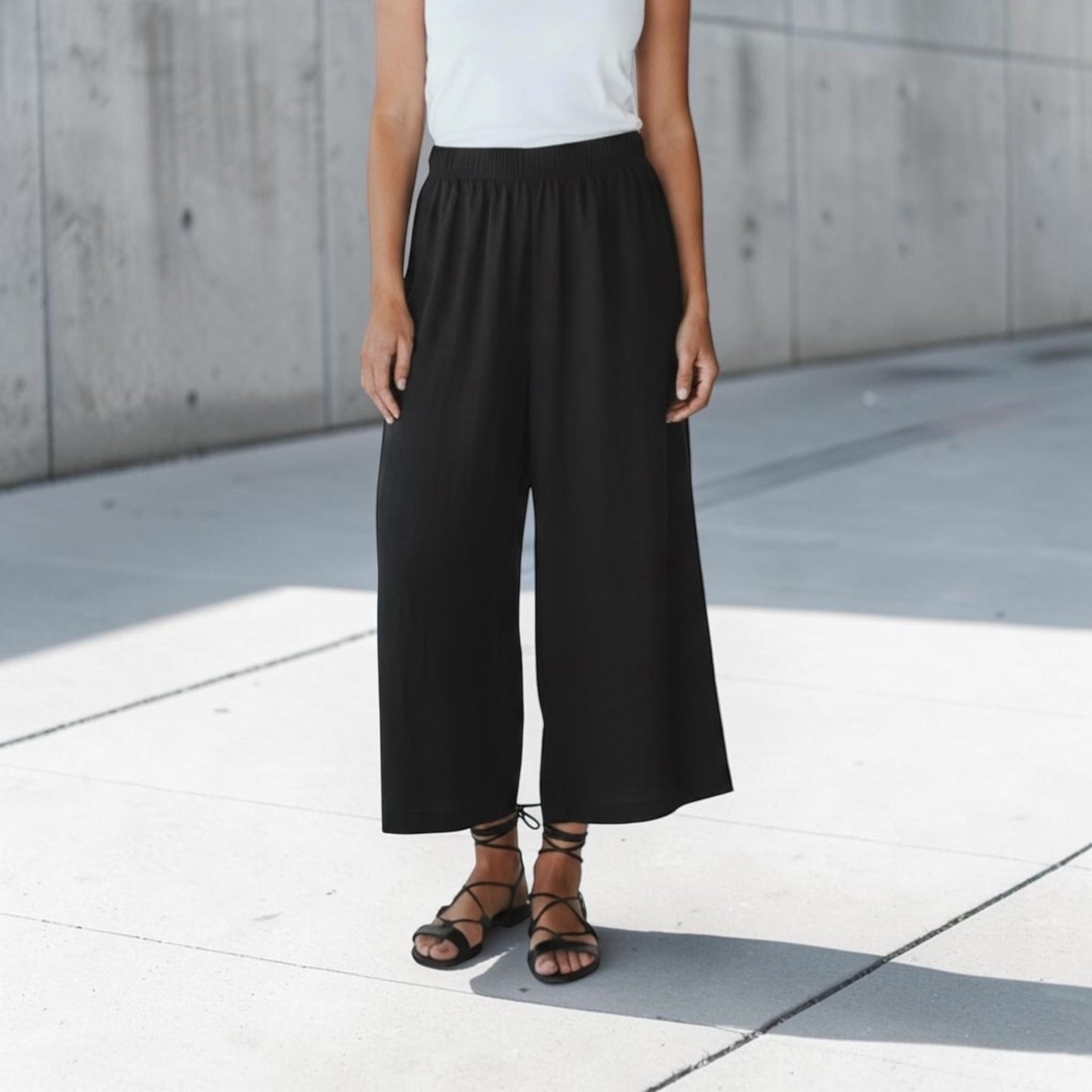 * Sandalo Estivo in Pelle Nera alla schiava Flat minimal art. 1623 | BH shoes nero